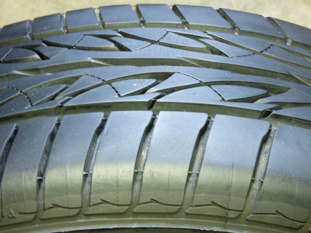 Ultra High Performance Tire 205/50R16 D42449