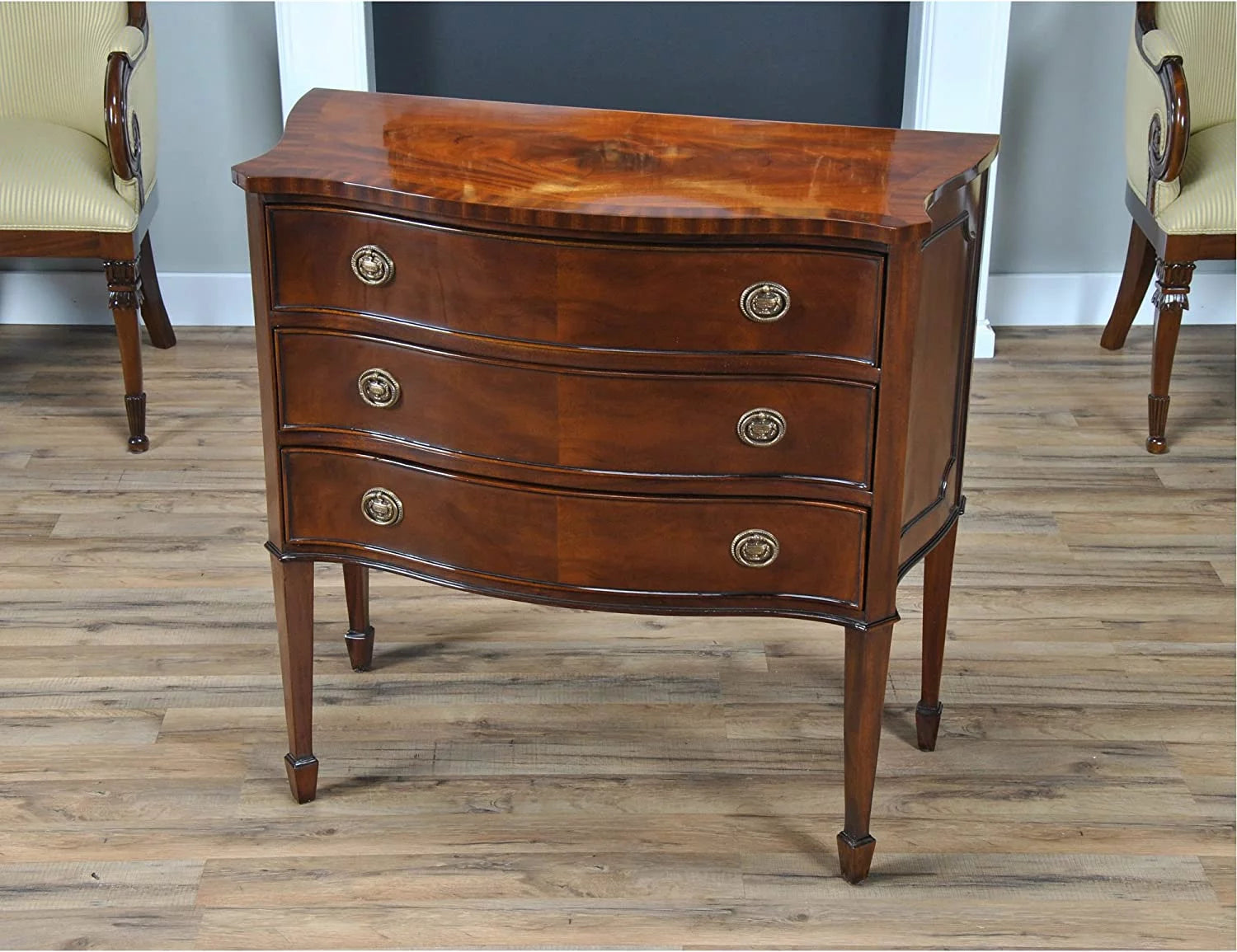 Mahogany Hepplewhite Chest G805263