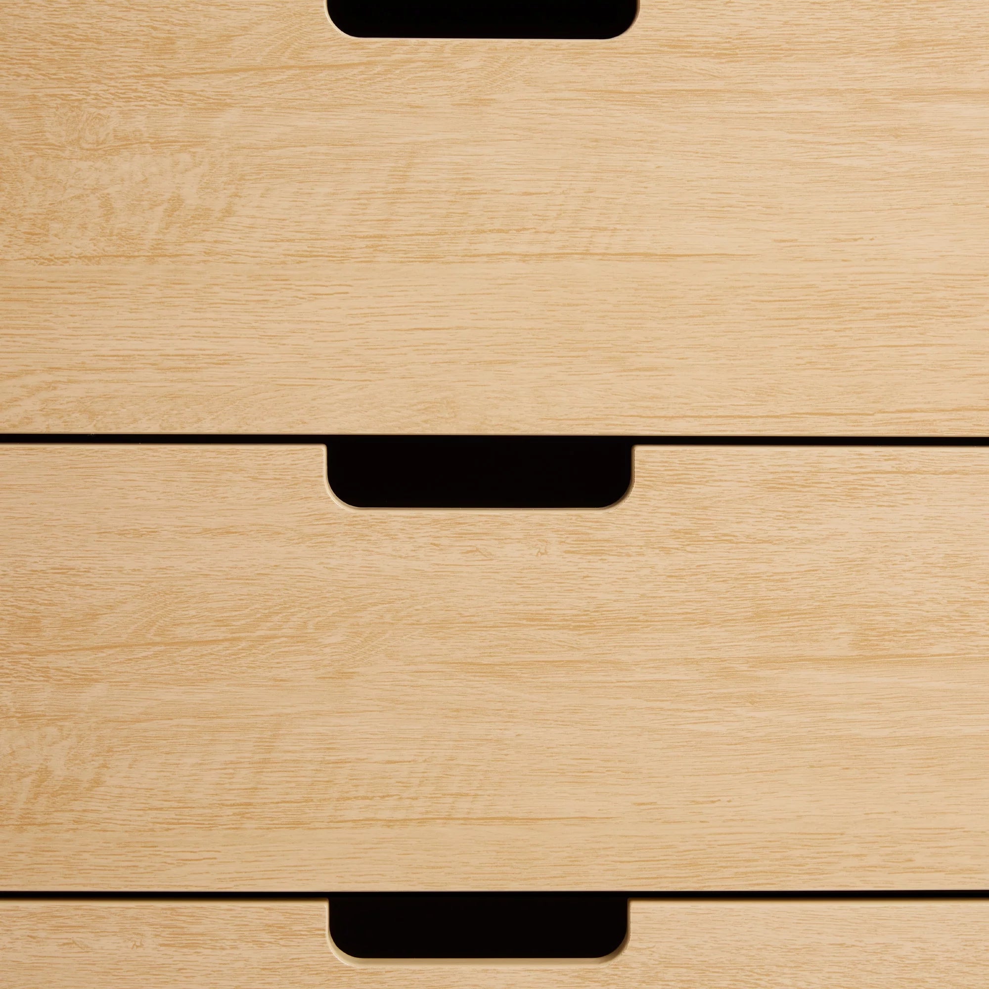 6-Drawer Dresser with Cut-Out Handles K593158
