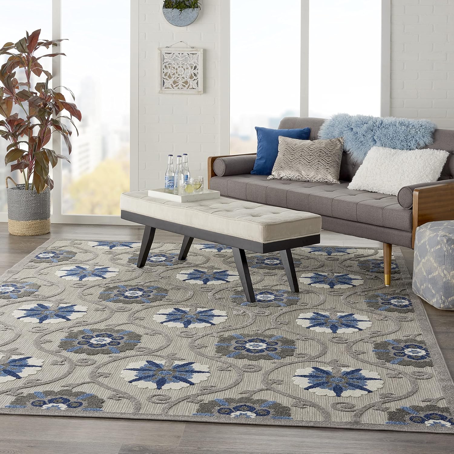 Indoor/Outdoor Area Rug 7x10, Easy Cleaning, Non Shedding S73399