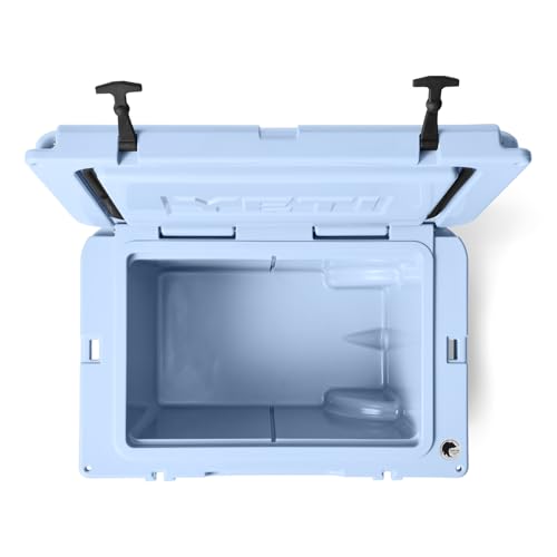 Wheeled Hard Cooler A90569