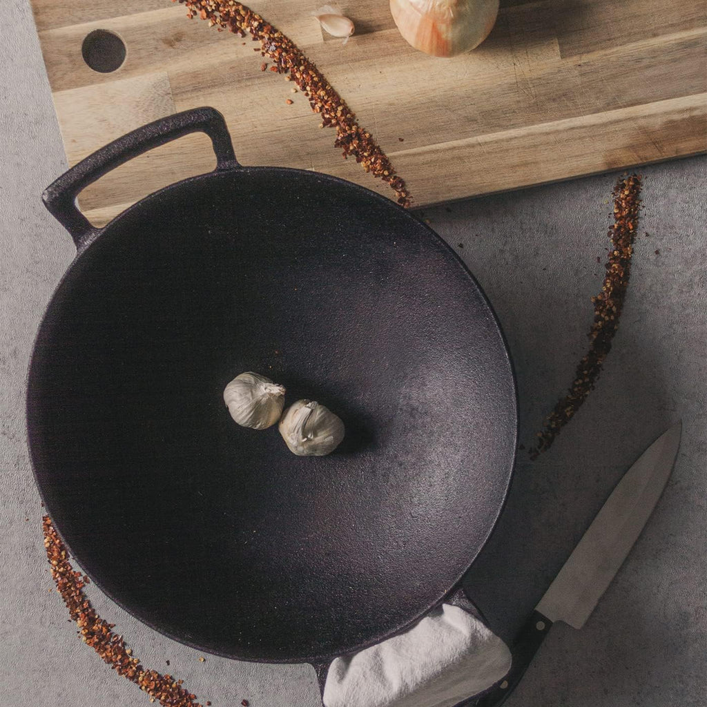 Cast Iron Wok with Flat Base and Handles E532