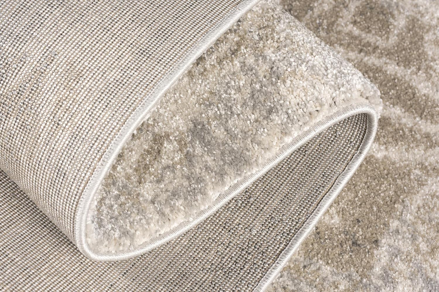 Plush Contemporary Scandinavian Area Rug for Living Room, Bedroom, Dining Room, and Kitchen K478503