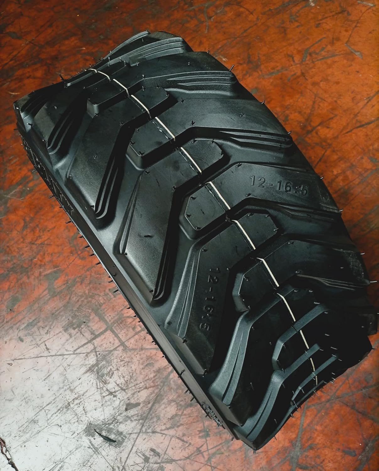 Skid Steer Tubeless Tires 12x16.5 Heavy Duty I8480