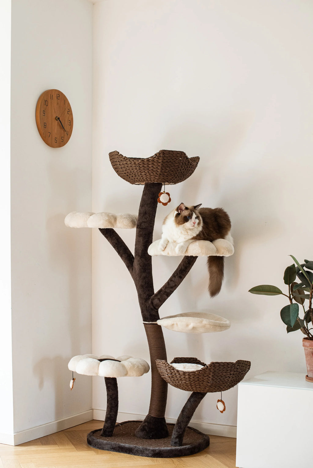 Natural Blossom Woven Tree Branches 6-Level Cat Tower with Hammock and Padded Perches L605