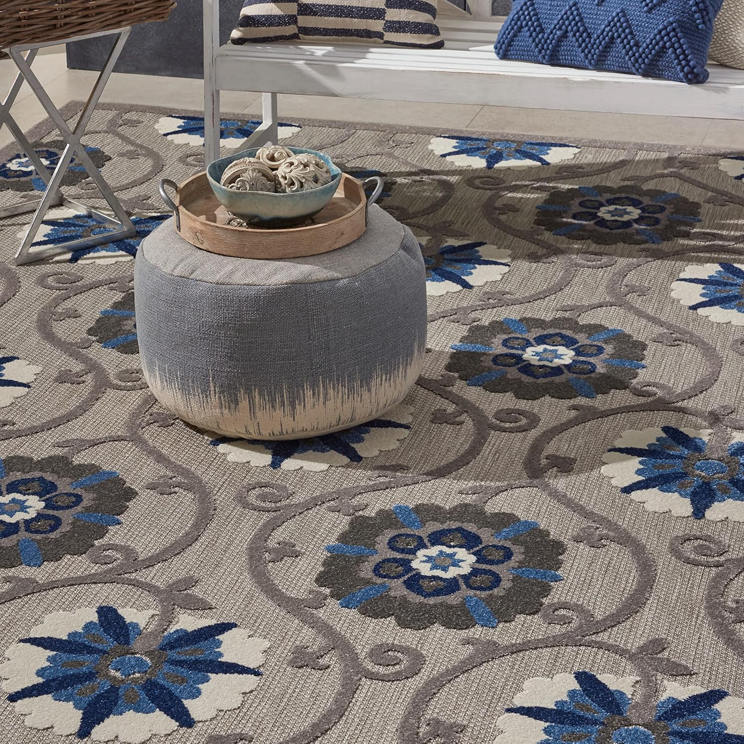 Indoor/Outdoor Area Rug 7x10, Easy Cleaning, Non Shedding S73399