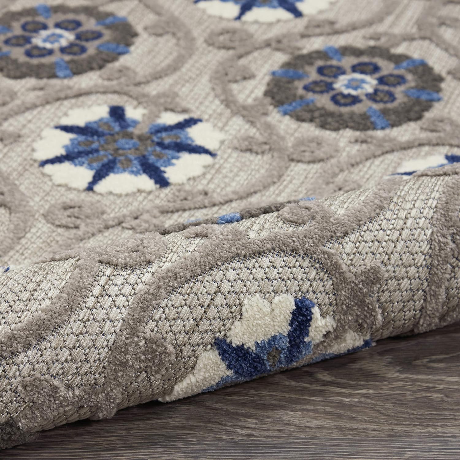 Indoor/Outdoor Area Rug 7x10, Easy Cleaning, Non Shedding S73399