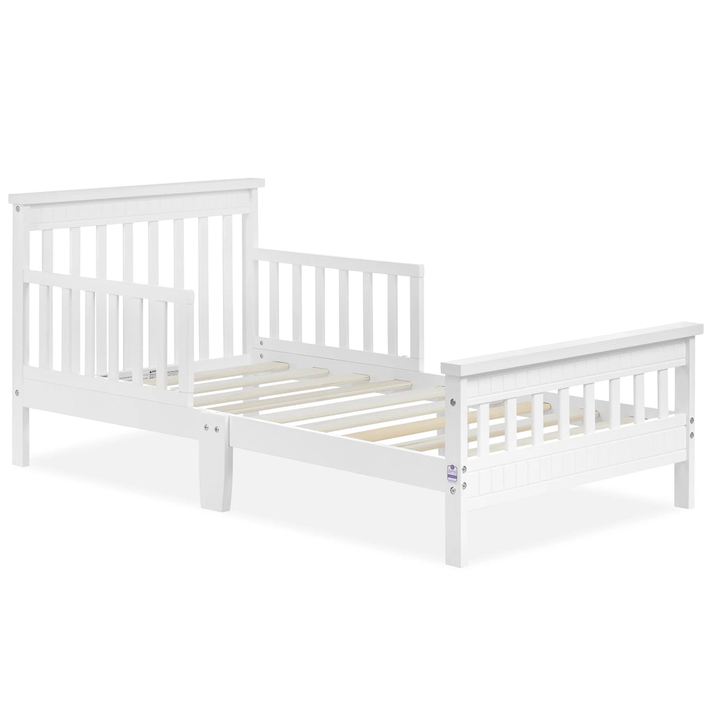 Toddler Bed made with Sustainable Pinewood, White H126