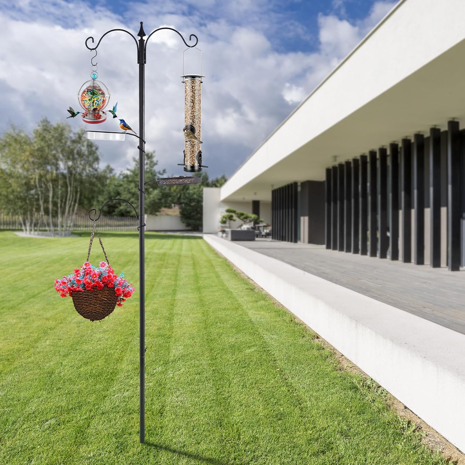 Bird Feeding Station Kit with 5 Prong Base, 77" Pole Q374