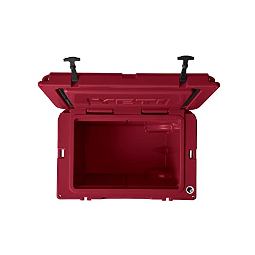 Wheeled Hard Cooler A90569