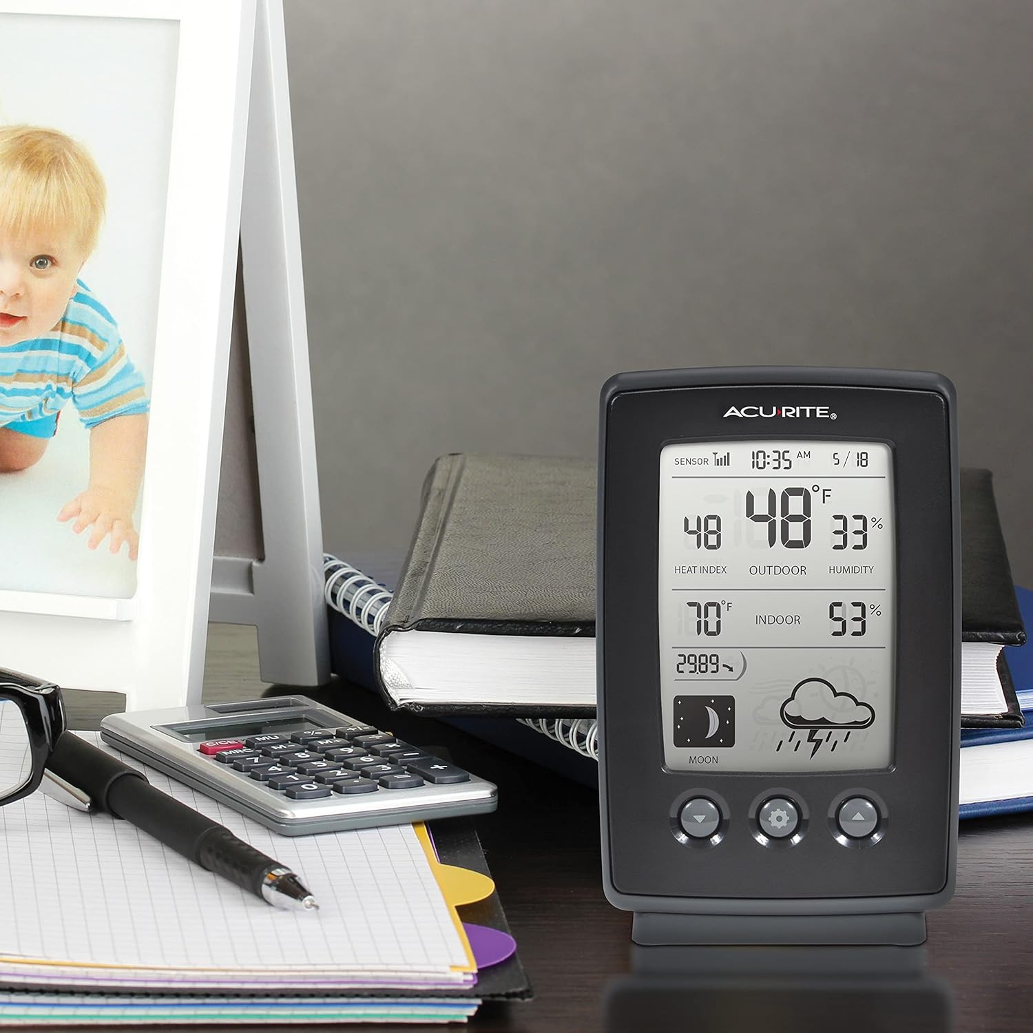 Digital Weather Forecaster with Indoor/Outdoor Temperature and Humidity H9636