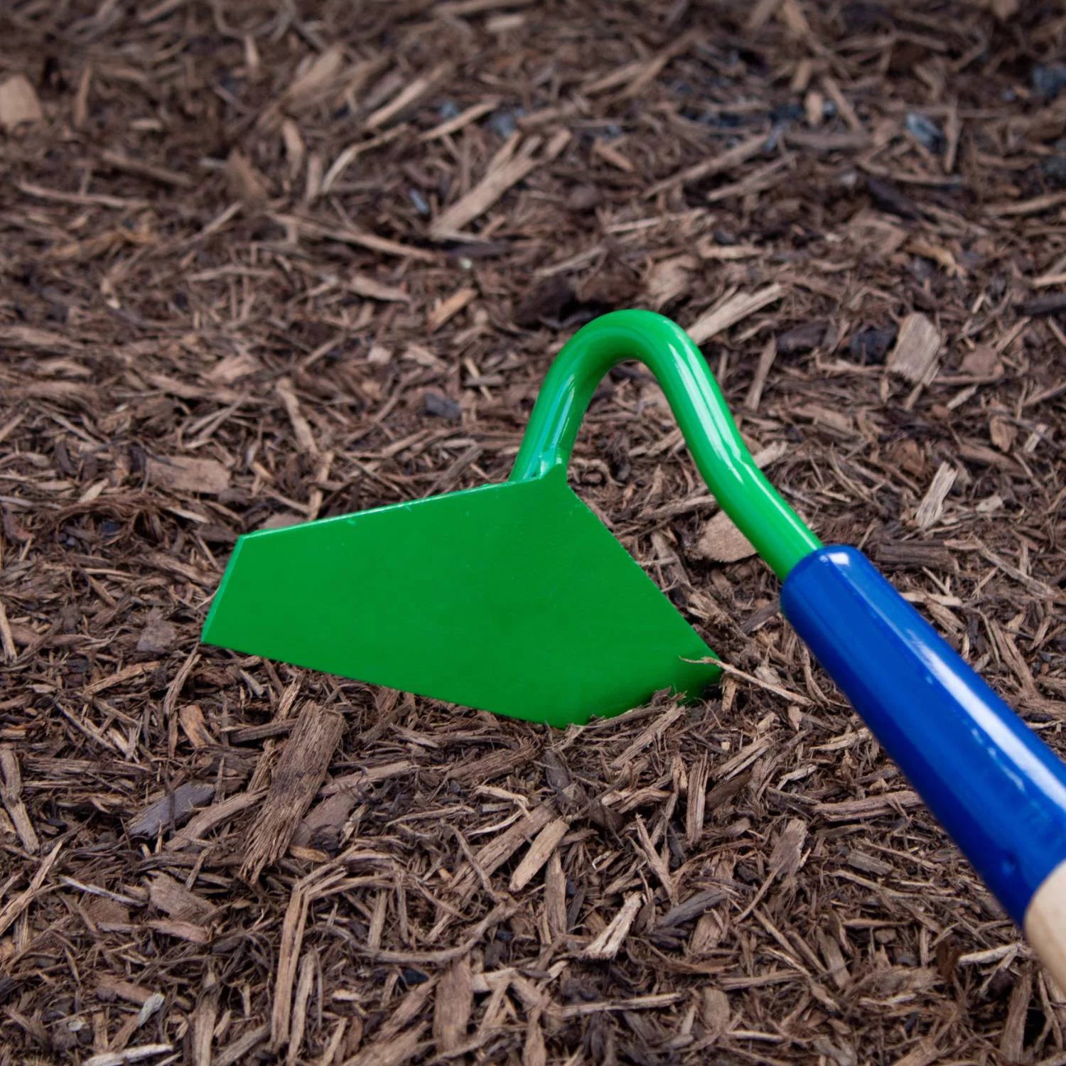 Garden Hoe with 6 Inch Sharp Blade for Weeding and Soil Preparation O28189