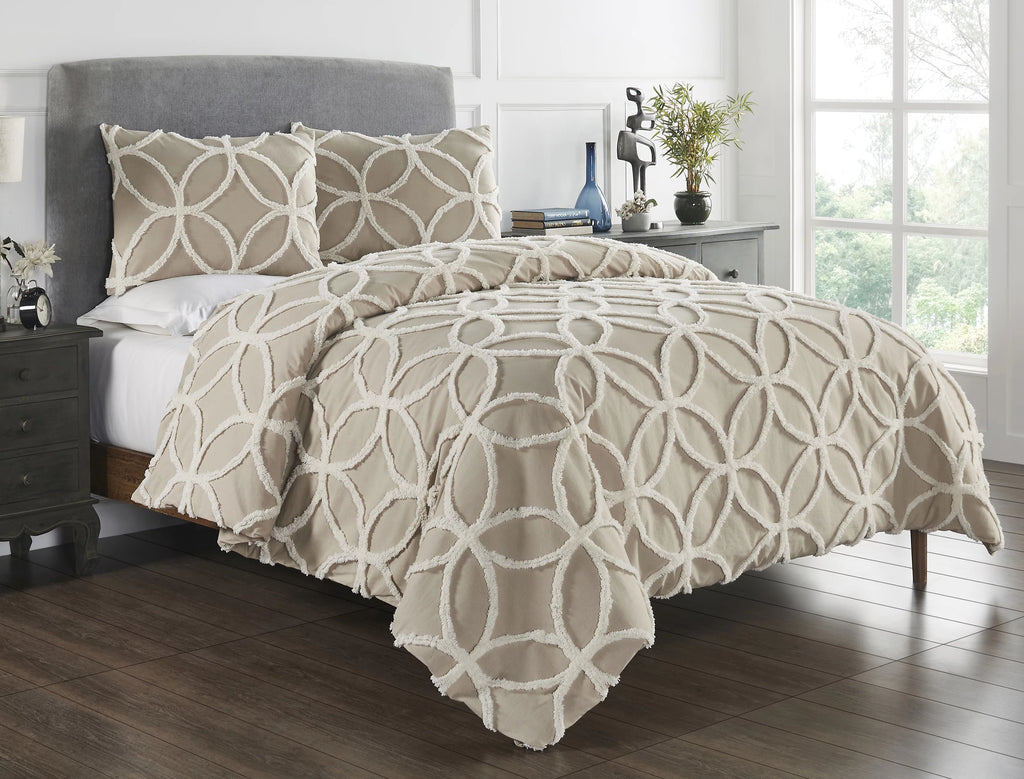 Wedding Ring Tufted Chenille Comforter Set A2950