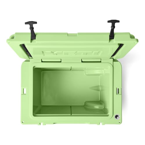 Wheeled Hard Cooler A90569
