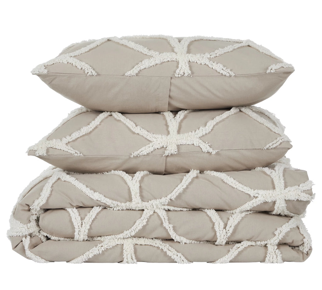 Wedding Ring Tufted Chenille Comforter Set A2950