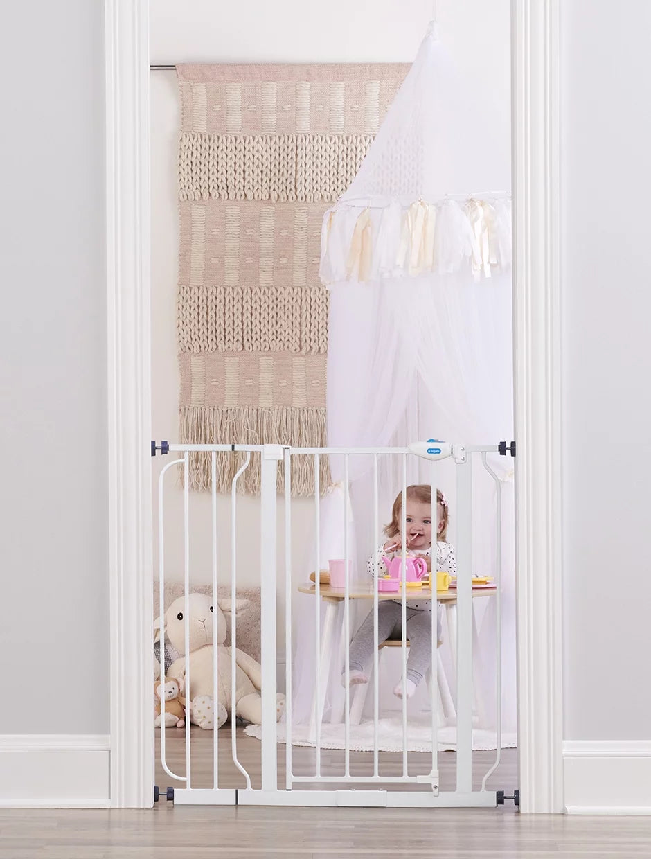 Extra Tall Walk Thru Baby Gate, 6 to 24 Months J980873