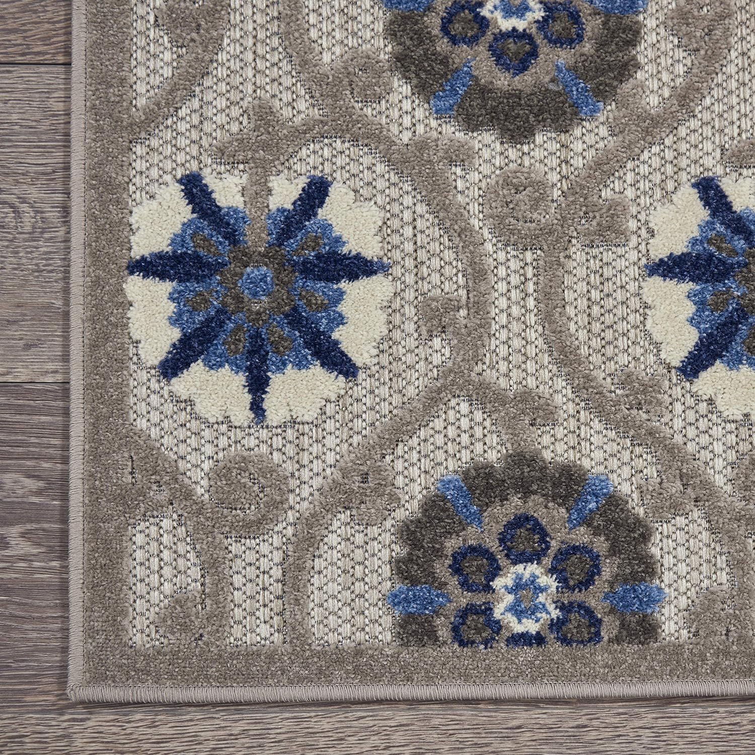 Indoor/Outdoor Area Rug 7x10, Easy Cleaning, Non Shedding S73399