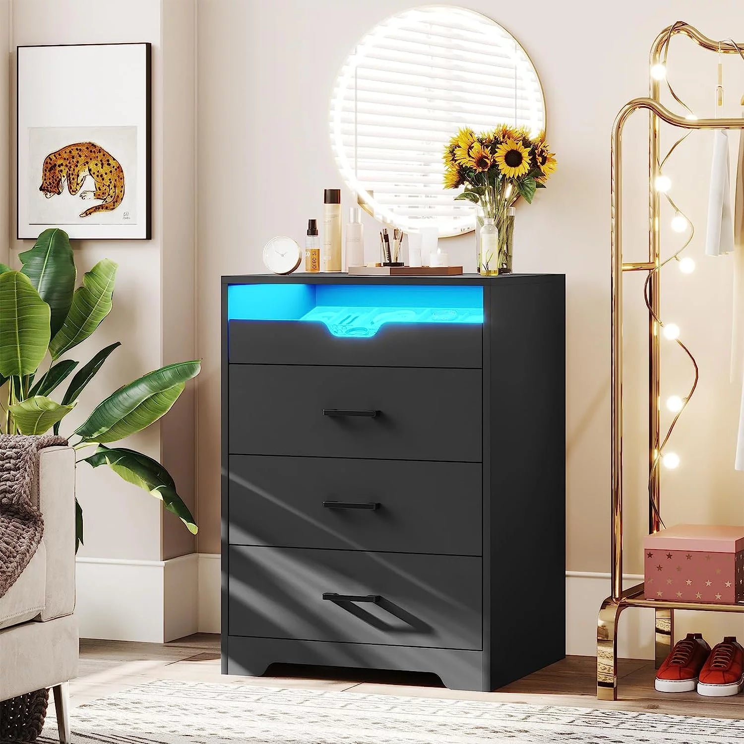 3 Drawers Dresser with LED Lights for Bedroom, Tall Storage Dresser with Pull-Out Tray,Chest of Drawers Organizer for Small Space,Black