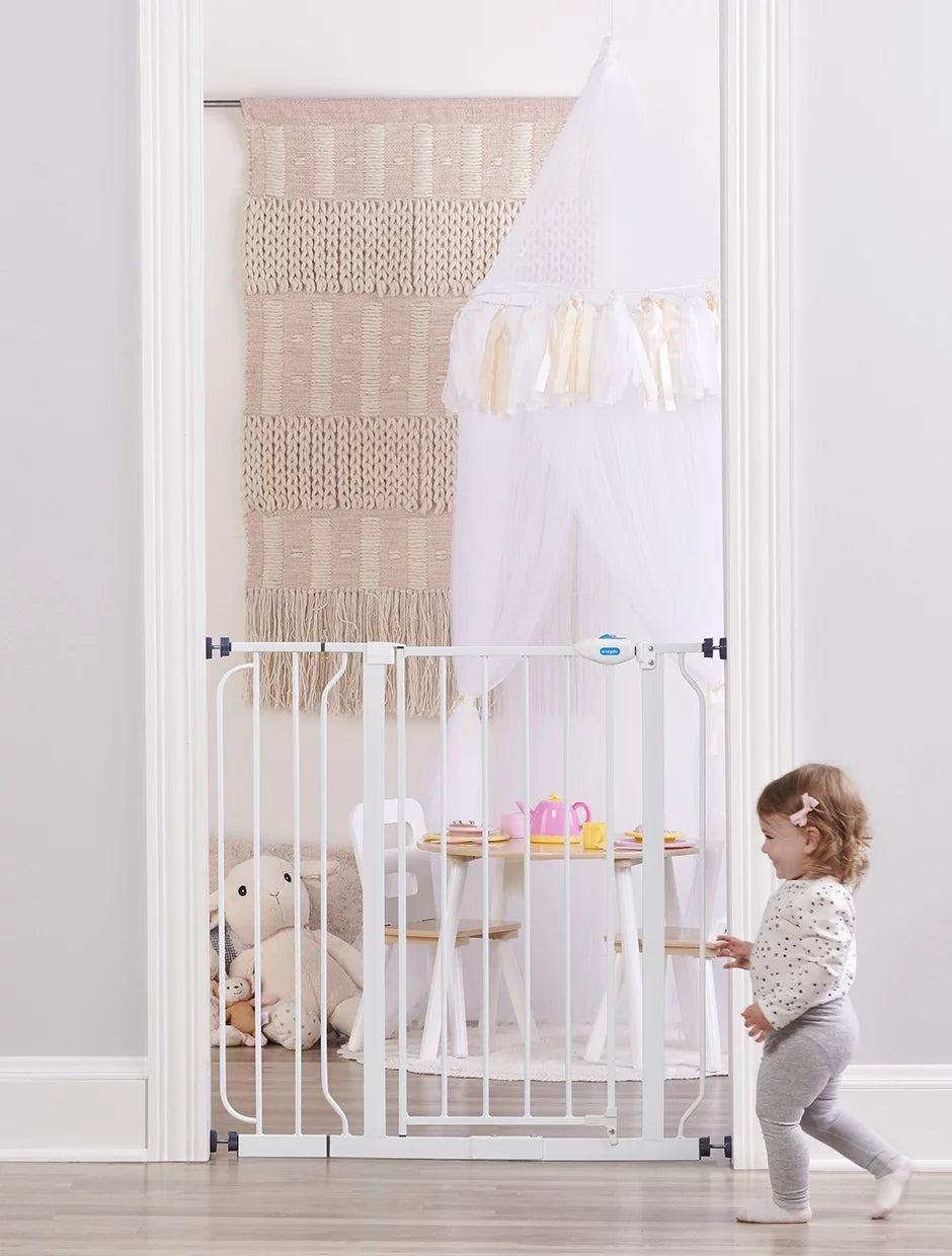Extra Tall Walk Thru Baby Gate, 6 to 24 Months J980873