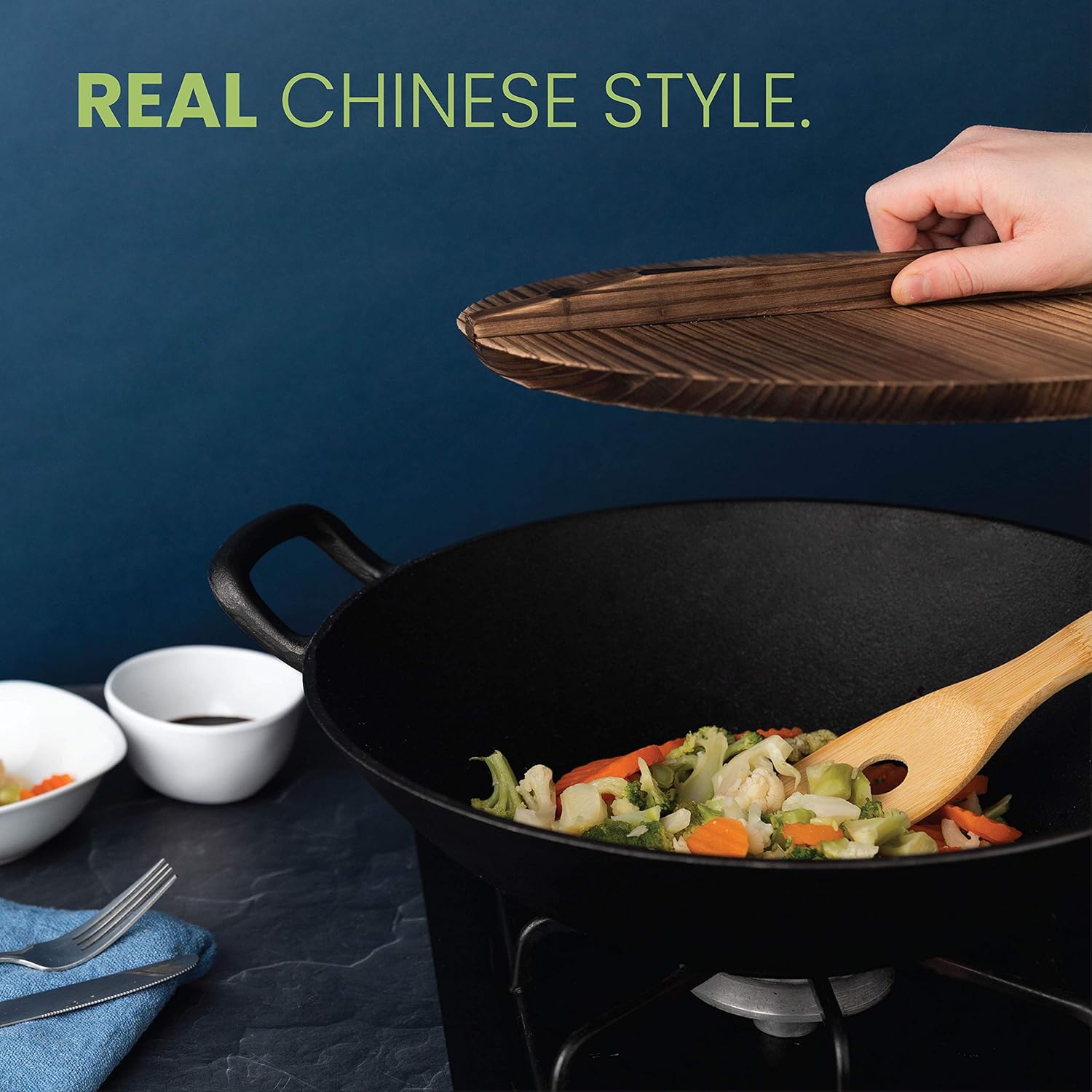 Pre-Seasoned Cast Iron Wok with Wooden Lid, 14 Inches, Nonstick Deep Frying Pan Q32539